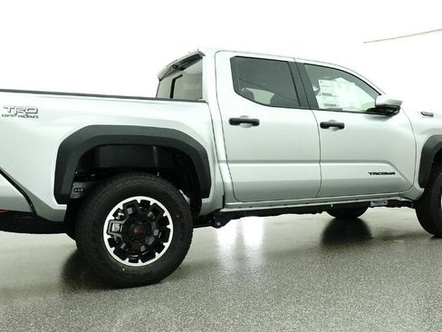 New 2026 Toyota Tacoma TRD Off-Road AWD/4WD image 4