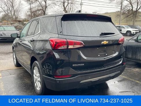 Used 2023 Chevrolet Equinox LT image 2