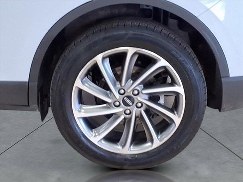 Certified 2025 Lincoln Corsair Premiere w/ Equipment Group 101A image 4