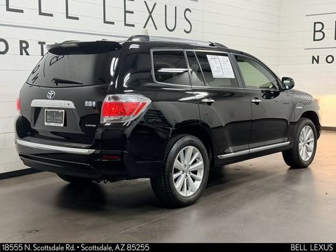Used 2013 Toyota Highlander Limited AWD/4WD image 4