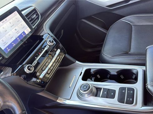 Used 2021 Ford Explorer Limited w/ Hybrid Equipment Group 310A image 21