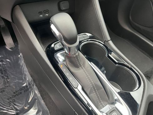 Used 2025 Buick Encore GX Preferred image 35