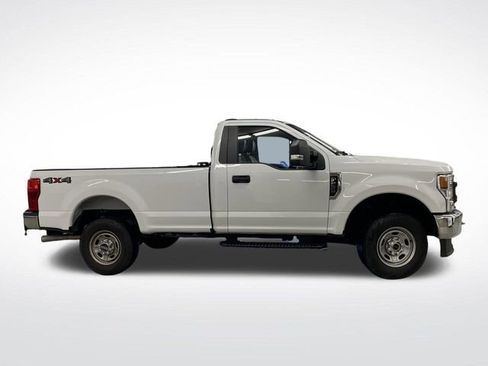 Used 2022 Ford F250 XL w/ Power Equipment Group image 2