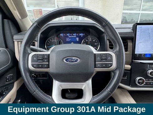 Used 2024 Ford Expedition Limited AWD/4WD image 8