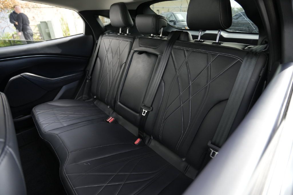Used 2022 Ford Mustang Mach-E Select AWD/4WD image 23