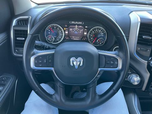 Used 2022 RAM 1500 Laramie AWD/4WD image 23