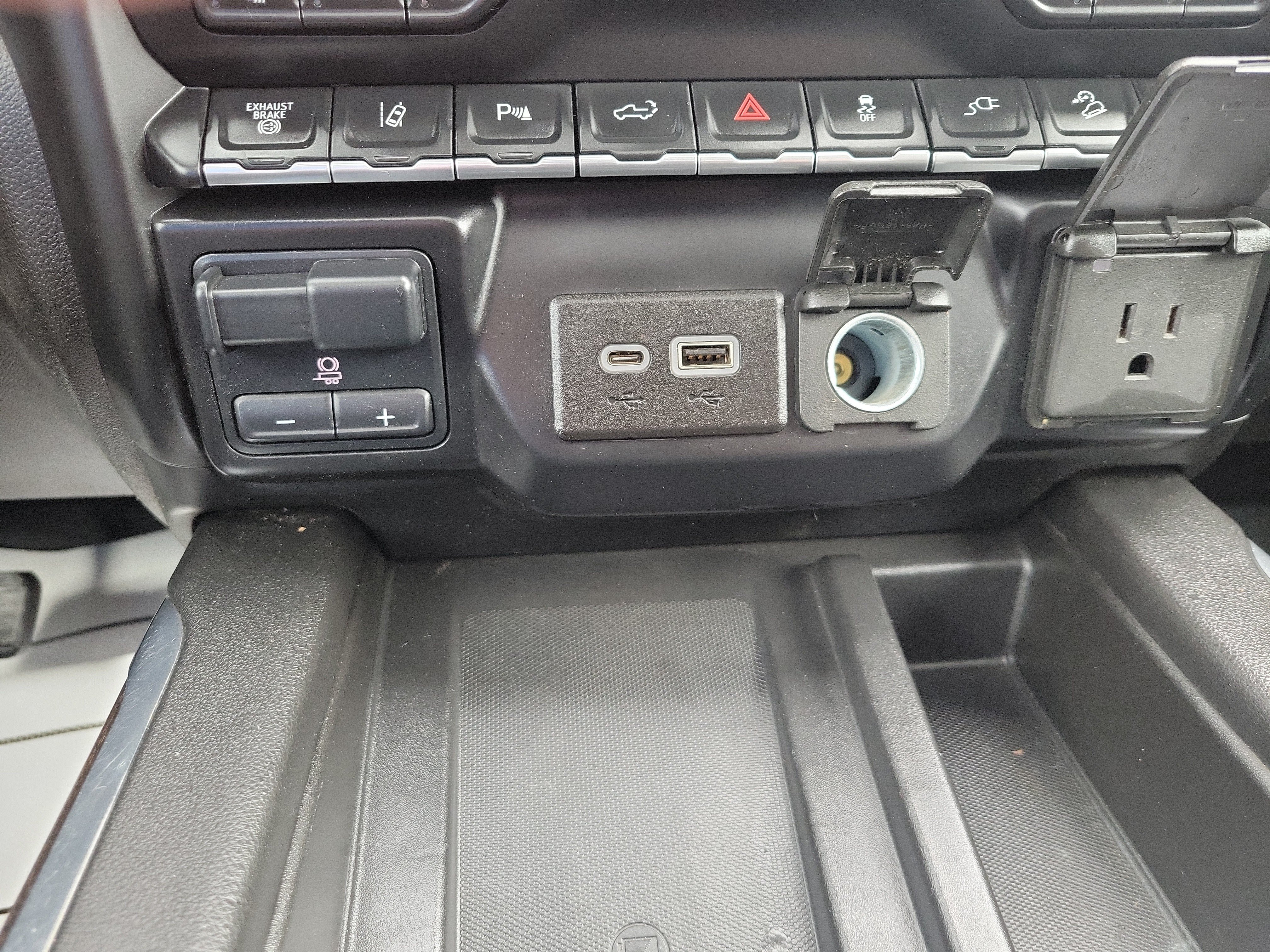 Used 2022 GMC Sierra 2500 Denali AWD/4WD image 31