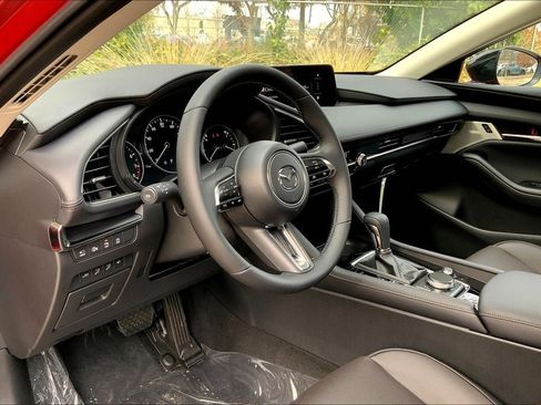 Used 2025 MAZDA MAZDA3 2.5 Turbo Sedan w/Premium Plus image 14