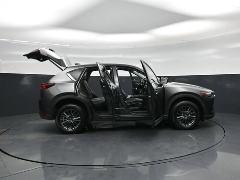 Used 2019 MAZDA CX-5 Touring FWD image 5