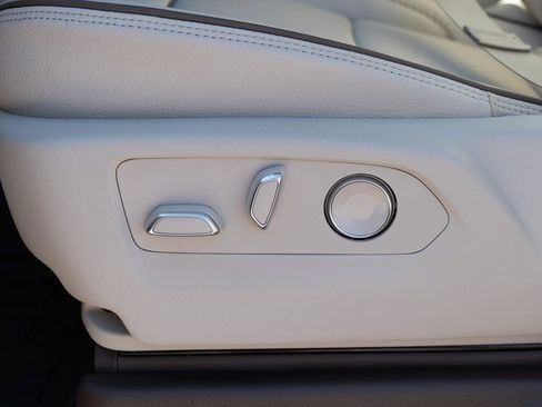 New 2026 GMC Yukon Denali w/ Sun & Power Step Package image 21