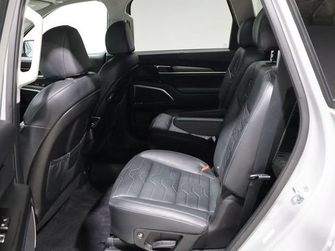 Used 2022 Kia Telluride SX w/ SX Prestige Package AWD/4WD image 19