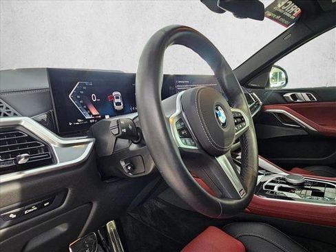 Used 2025 BMW X6 xDrive40i AWD/4WD image 9