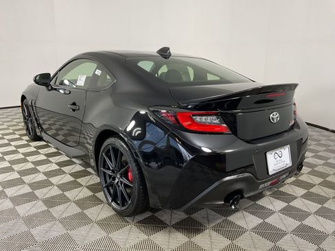 New 2025 Toyota GR86 Premium image 6