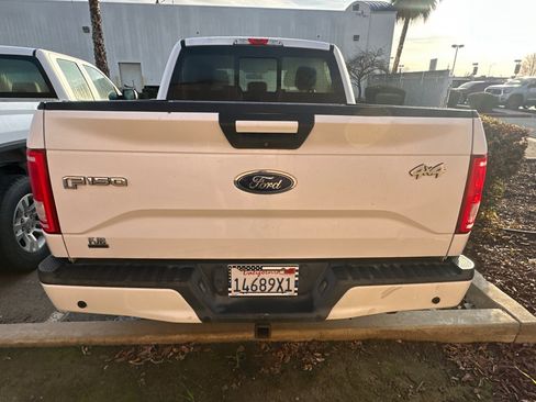 Used 2015 Ford F150 XLT w/ Equipment Group 302A Luxury image 4