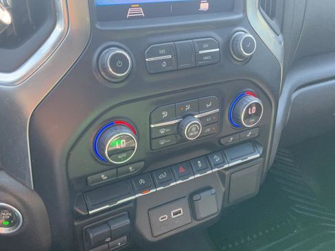 Certified 2021 Chevrolet Silverado 1500 LT w/ Z71 Off-Road Package image 25