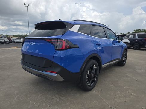 New 2026 Kia Sportage EX FWD image 7