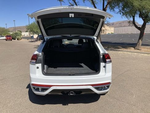 Used 2021 Volkswagen Atlas Cross Sport SEL R-Line image 40