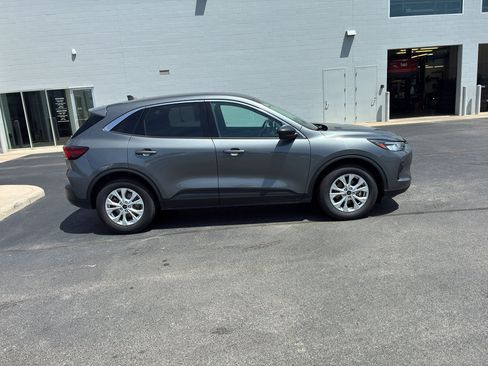 Used 2024 Ford Escape Active FWD image 7