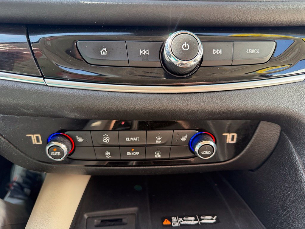 Used 2023 Buick Enclave Essence FWD image 16