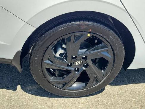 New 2026 Hyundai Elantra SEL Sport FWD image 29