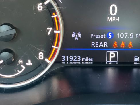 Used 2024 Nissan Altima 2.5 SV image 26