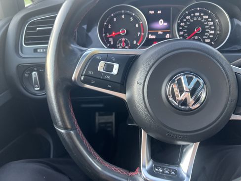 Used 2016 Volkswagen GTI Autobahn w/ Lighting Package (SEL) FWD image 16