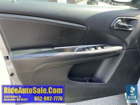 Used 2015 Dodge Journey Crossroad w/ Driver Convenience Group FWD image 9