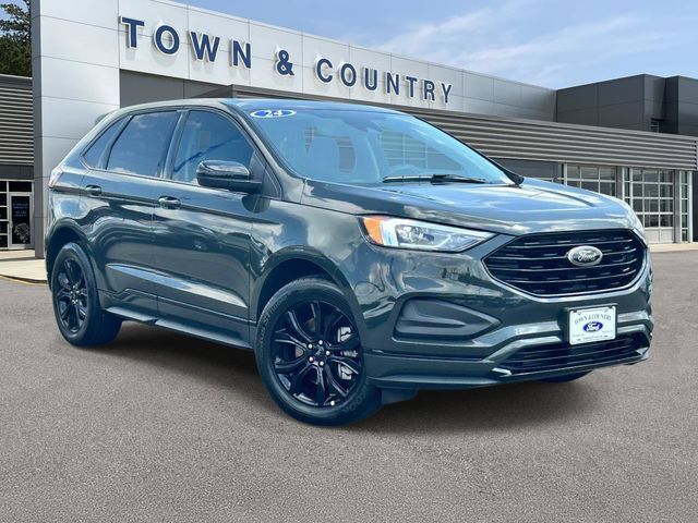 Certified 2024 Ford Edge SE w/ Black Appearance Package AWD/4WD image 1