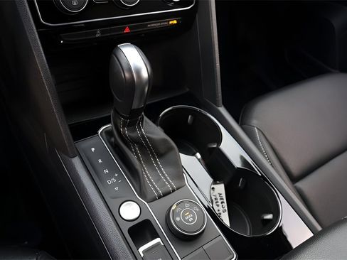 Used 2023 Volkswagen Atlas Cross Sport SE w/ Black Wheel Package image 26