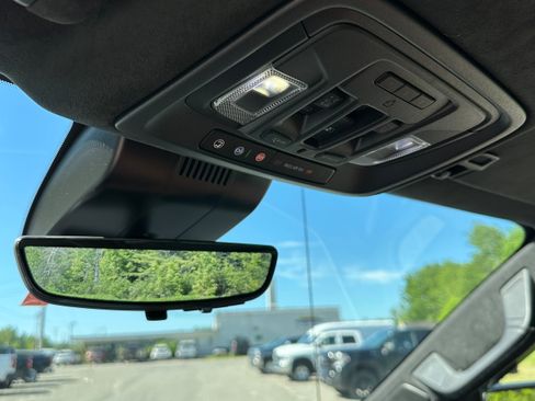 Used 2025 GMC Sierra 1500 Denali Ultimate AWD/4WD image 19