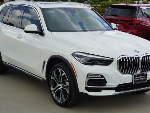 Used 2021 BMW X5 xDrive45e w/ Premium Package AWD/4WD image 3
