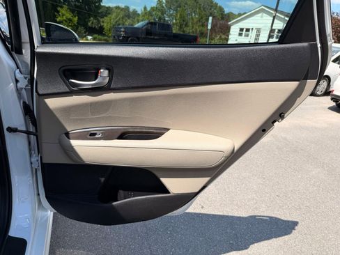 Used 2016 Kia Optima EX FWD image 26