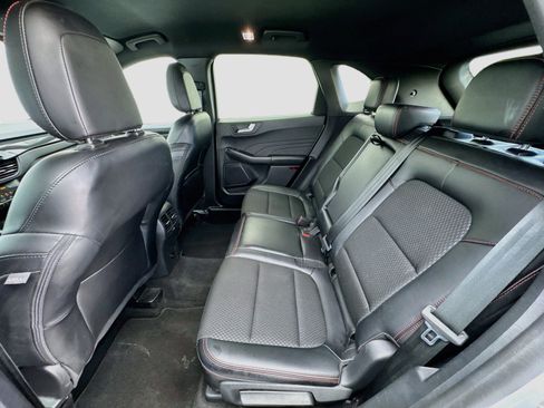Used 2025 Ford Escape ST-Line FWD image 15