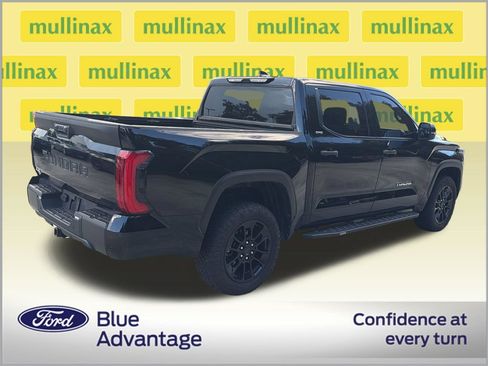 Used 2025 Toyota Tundra SR5 w/ SR5 Convenience Package AWD/4WD image 4