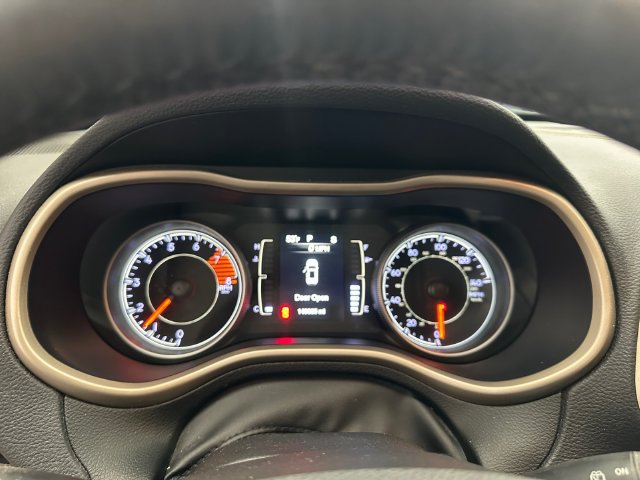 Used 2017 Jeep Cherokee Sport AWD/4WD image 22