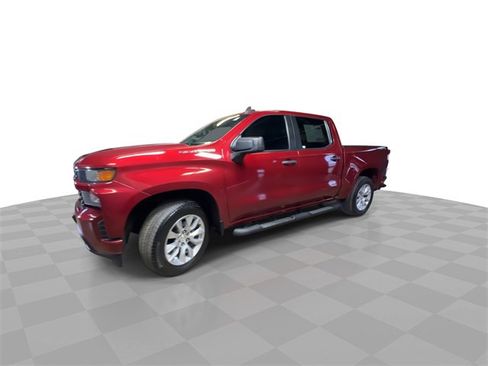 Used 2019 Chevrolet Silverado 1500 Custom w/ Custom Value Package image 8