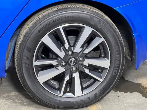 Used 2024 Nissan Versa S w/ S Plus Package image 33