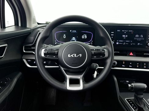 Certified 2024 Kia Sportage LX FWD image 3
