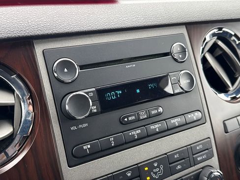 Used 2012 Ford F250 Lariat w/ Chrome Pkg image 19