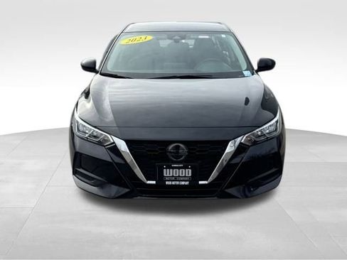 Used 2023 Nissan Sentra SV image 2