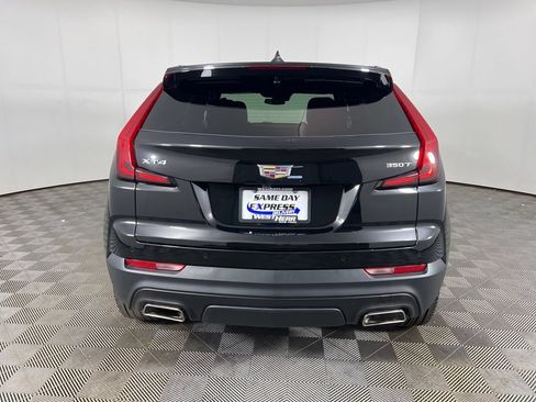 Used 2023 Cadillac XT4 Luxury w/ Cold Weather Package FWD image 8