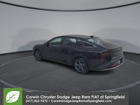Used 2025 Kia K4 FWD image 11