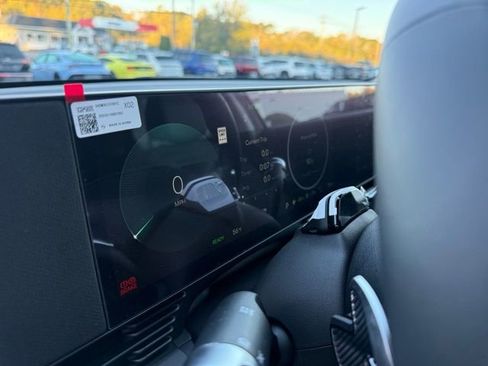 Used 2025 Hyundai Ioniq 5 SEL image 18