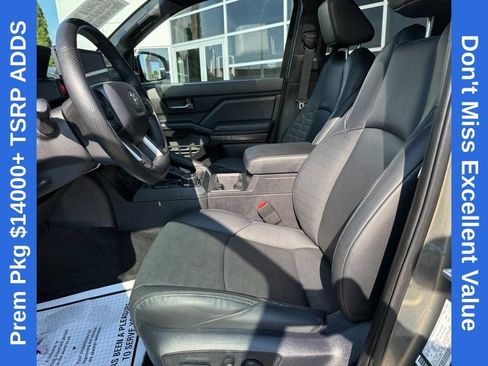 Used 2024 Toyota Tacoma TRD Sport w/ TRD Sport Premium Package AWD/4WD image 17