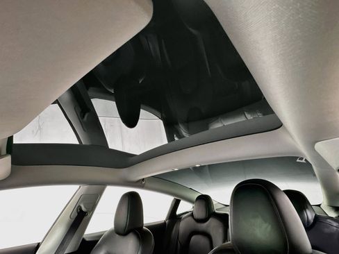 Used 2023 Tesla Model 3 Standard Range RWD image 5