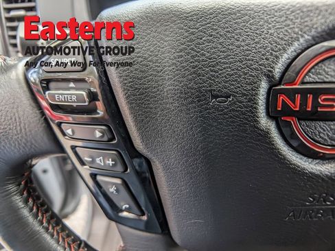 Used 2024 Nissan Frontier PRO-4X w/ Technology Package AWD/4WD image 15