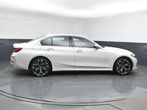 Used 2026 BMW 330i xDrive Sedan AWD/4WD image 3