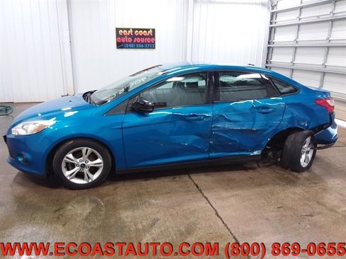 Used 2014 Ford Focus SE image 2