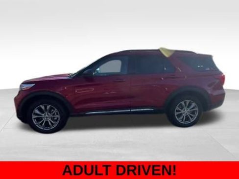 Used 2020 Ford Explorer XLT w/ Equipment Group 202A image 3