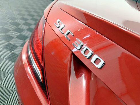 Used 2019 Mercedes-Benz SLC 300 image 12